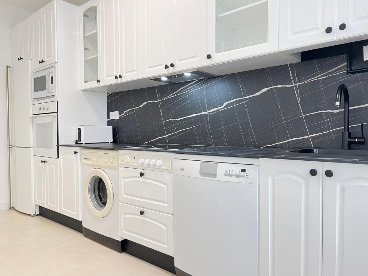 Ansar Suite Torrelavega Luaran gambar